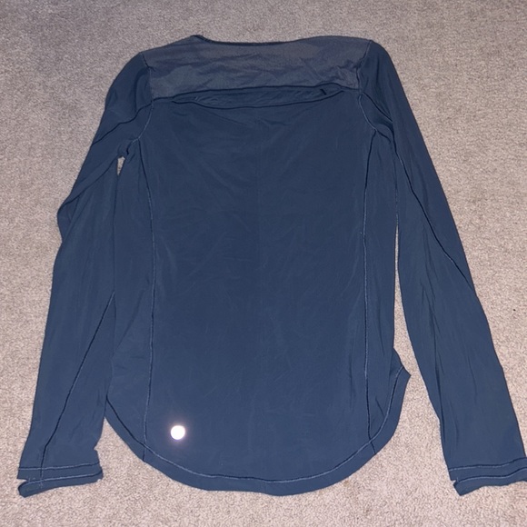Lululemon Long Athletic Sleeve - Size Small - Barely Worn - Great Condition :) - Picture 3 of 4